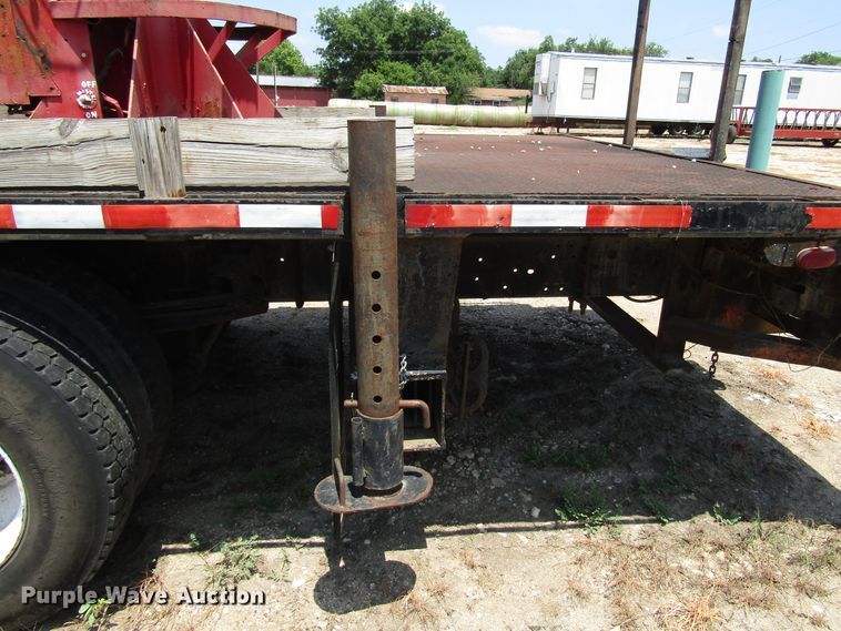 image for item DG1273 1991 GMC TopKick C6500 bucket truck