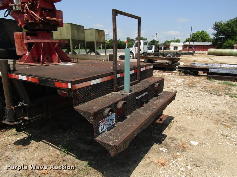 image for item DG1273 1991 GMC TopKick C6500 bucket truck