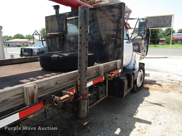 image for item DG1273 1991 GMC TopKick C6500 bucket truck