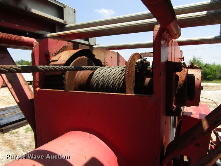 image for item DG1273 1991 GMC TopKick C6500 bucket truck
