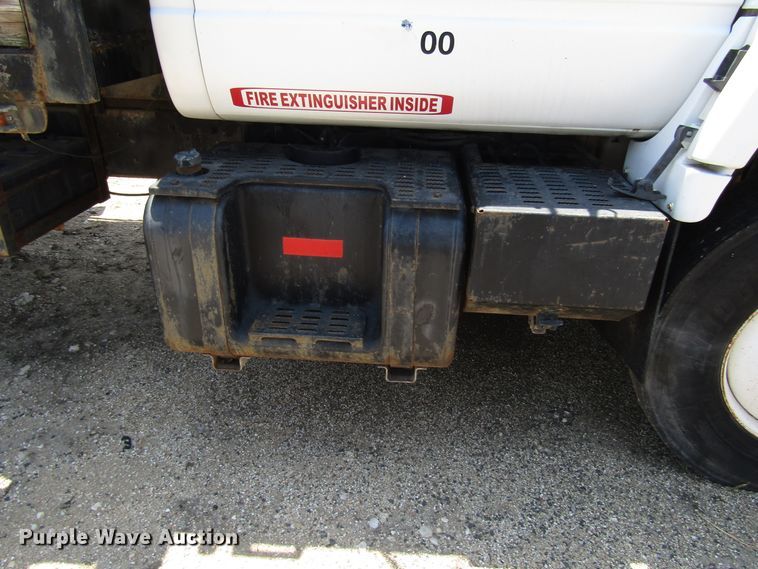 image for item DG1273 1991 GMC TopKick C6500 bucket truck