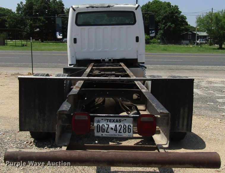 image for item DG1274 2007 Freightliner Business Class M2 truck cab and chassis