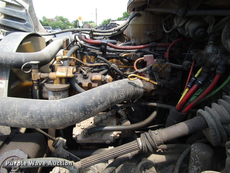 image for item DG1274 2007 Freightliner Business Class M2 truck cab and chassis