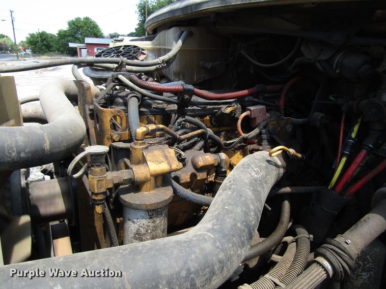 image for item DG1274 2007 Freightliner Business Class M2 truck cab and chassis