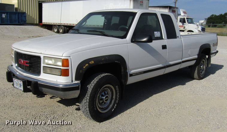 image for item DG1283 1998 GMC Sierra 2500 Ext. Cab pickup truck