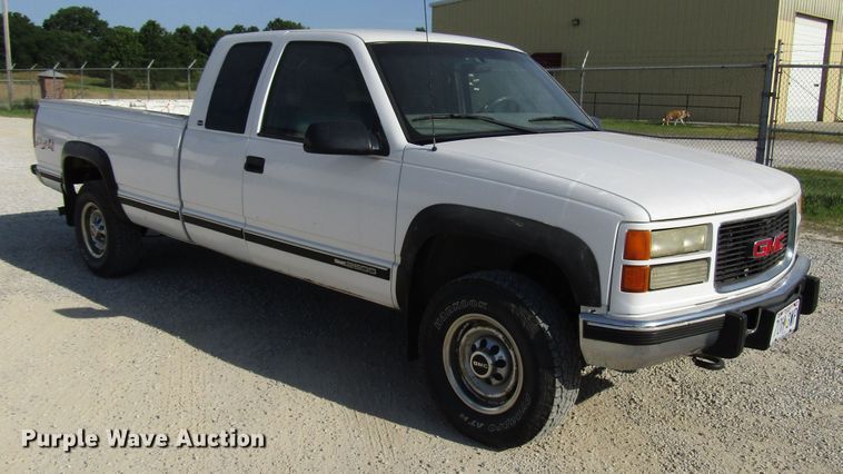 image for item DG1283 1998 GMC Sierra 2500 Ext. Cab pickup truck