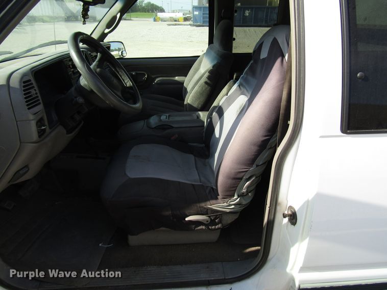 image for item DG1283 1998 GMC Sierra 2500 Ext. Cab pickup truck