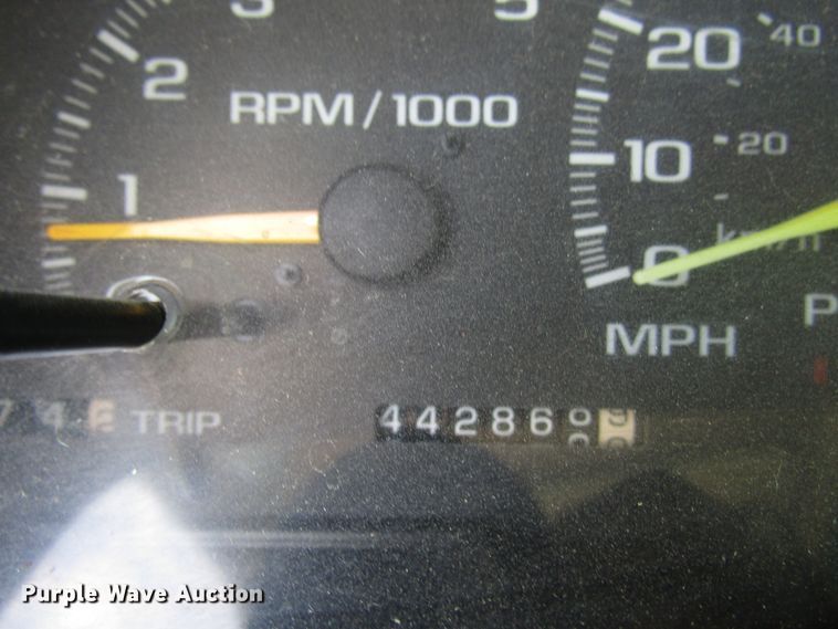 image for item DG1283 1998 GMC Sierra 2500 Ext. Cab pickup truck