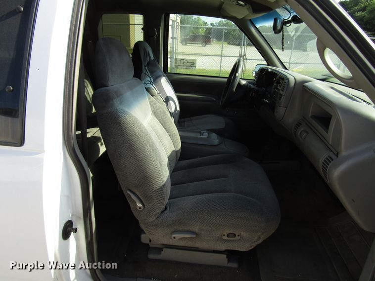 image for item DG1283 1998 GMC Sierra 2500 Ext. Cab pickup truck