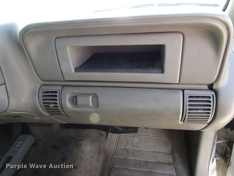 image for item DG1283 1998 GMC Sierra 2500 Ext. Cab pickup truck