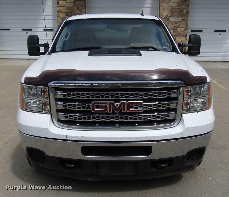 image for item DG1304 2013 GMC Sierra 2500HD Ext. Cab pickup truck