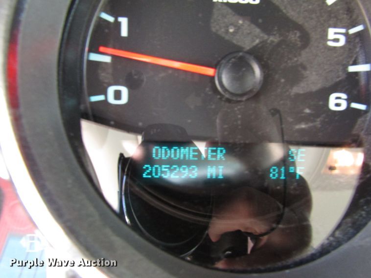 image for item DG1304 2013 GMC Sierra 2500HD Ext. Cab pickup truck