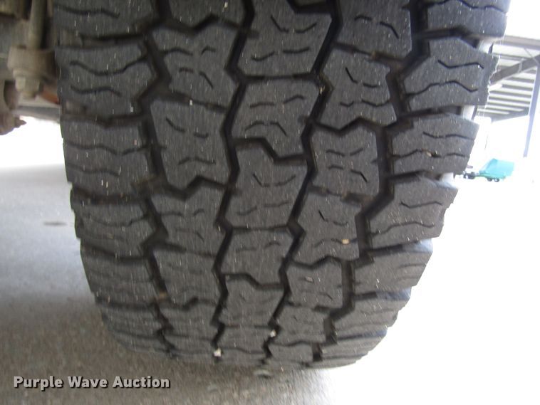 image for item DG1304 2013 GMC Sierra 2500HD Ext. Cab pickup truck