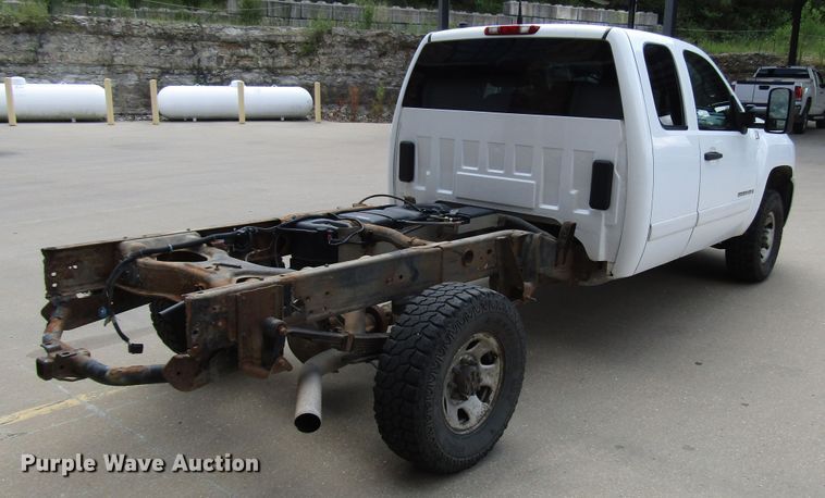 image for item DG1305 2008 Chevrolet Silverado 3500HD Ext. Cab pickup truck