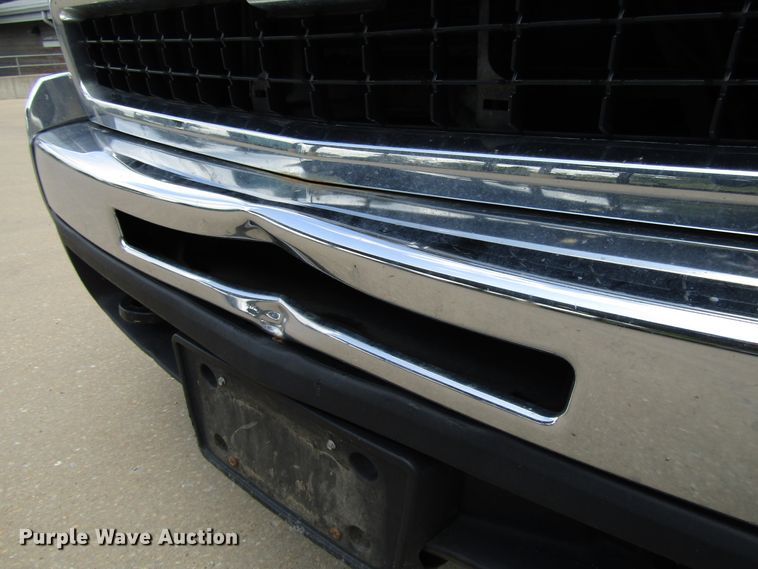 image for item DG1305 2008 Chevrolet Silverado 3500HD Ext. Cab pickup truck