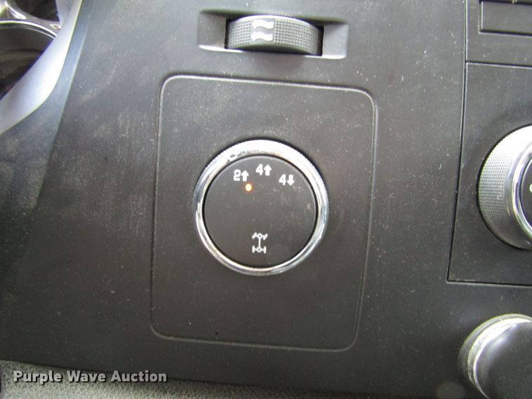 image for item DG1305 2008 Chevrolet Silverado 3500HD Ext. Cab pickup truck