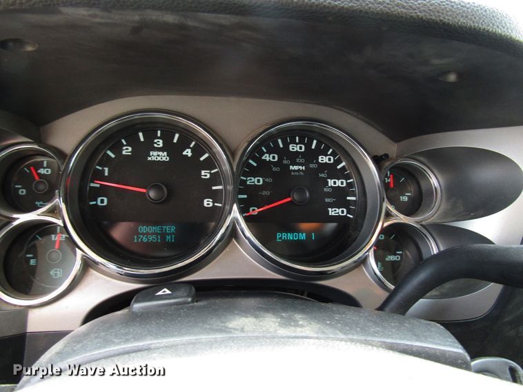 image for item DG1305 2008 Chevrolet Silverado 3500HD Ext. Cab pickup truck