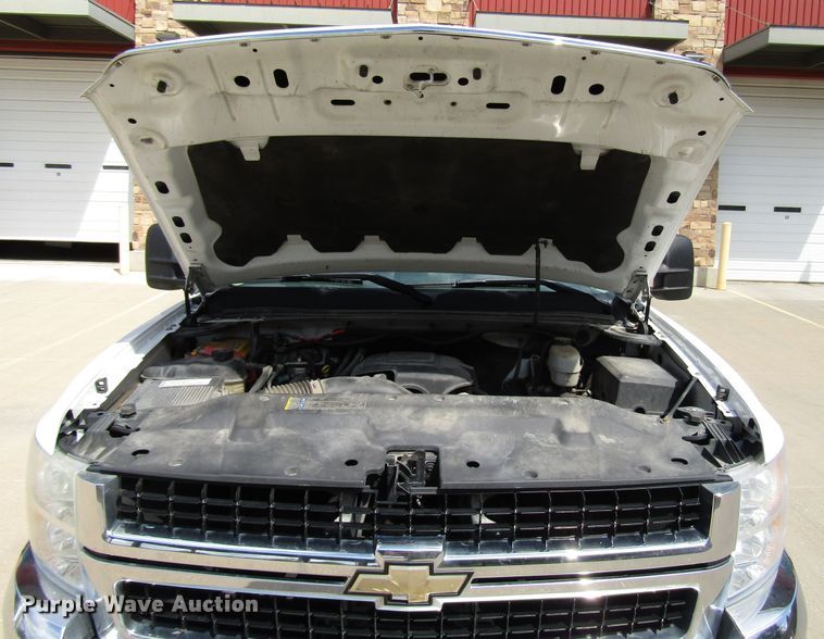 image for item DG1305 2008 Chevrolet Silverado 3500HD Ext. Cab pickup truck