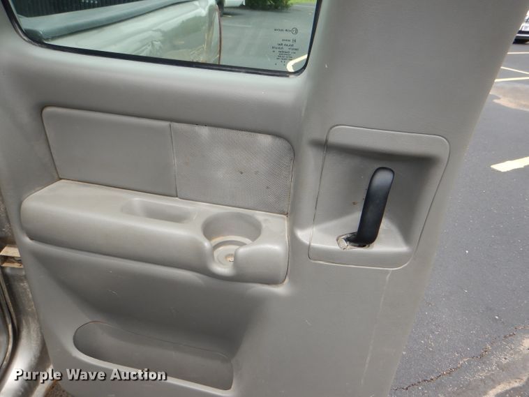 image for item DG4772 2000 Chevrolet Silverado 1500 Ext. Cab pickup truck