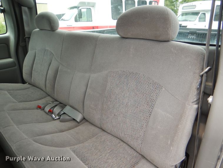 image for item DG4772 2000 Chevrolet Silverado 1500 Ext. Cab pickup truck