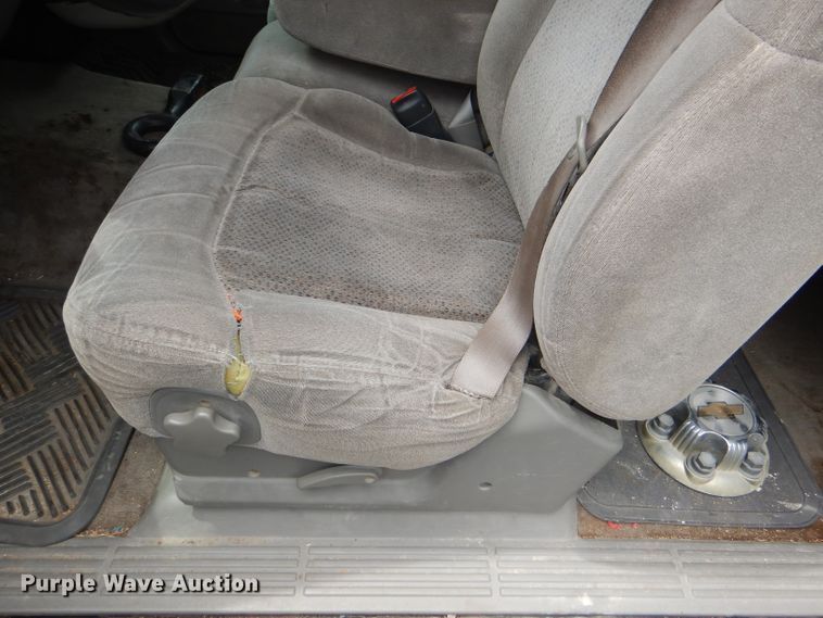 image for item DG4772 2000 Chevrolet Silverado 1500 Ext. Cab pickup truck