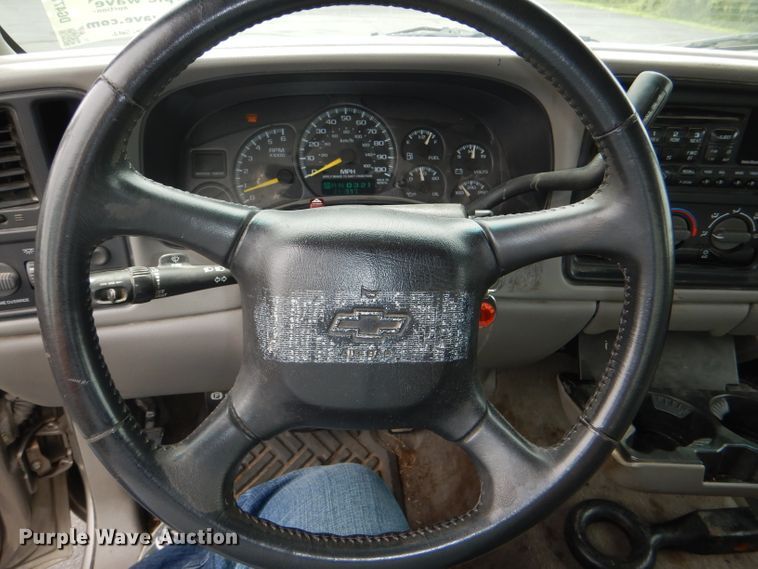 image for item DG4772 2000 Chevrolet Silverado 1500 Ext. Cab pickup truck