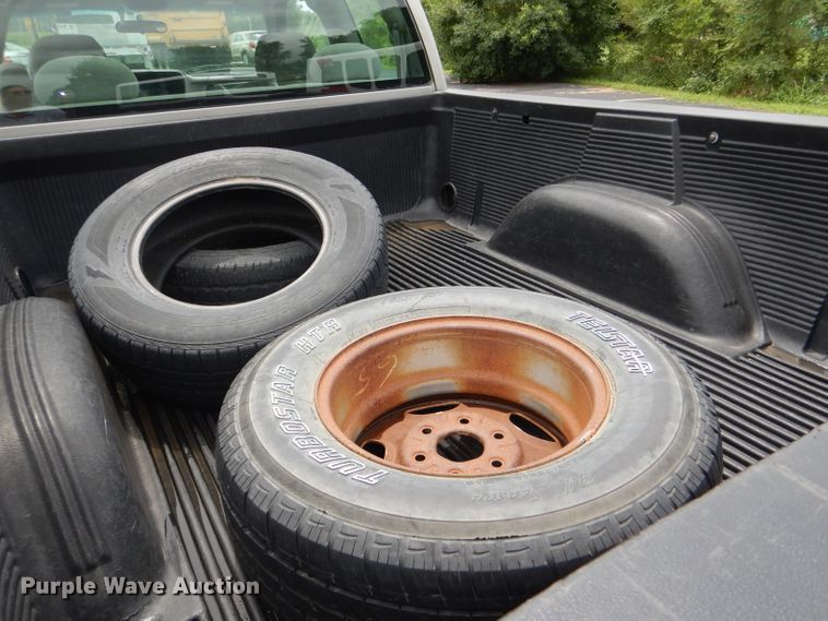 image for item DG4772 2000 Chevrolet Silverado 1500 Ext. Cab pickup truck