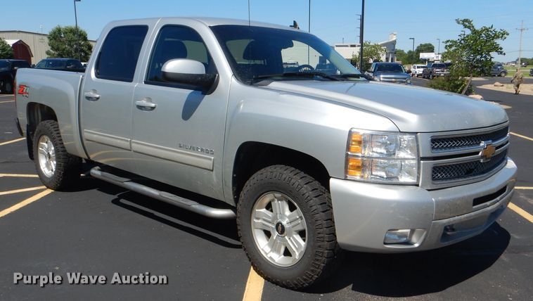 image for item DG4777 2012 Chevrolet Silverado 1500 Crew Cab pickup truck