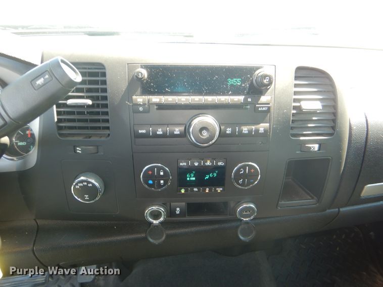 image for item DG4777 2012 Chevrolet Silverado 1500 Crew Cab pickup truck