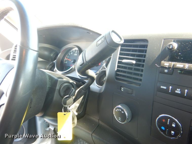 image for item DG4777 2012 Chevrolet Silverado 1500 Crew Cab pickup truck