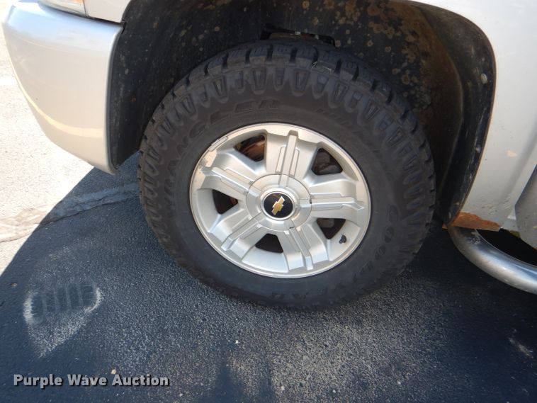 image for item DG4777 2012 Chevrolet Silverado 1500 Crew Cab pickup truck