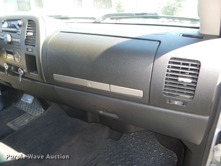 image for item DG4777 2012 Chevrolet Silverado 1500 Crew Cab pickup truck