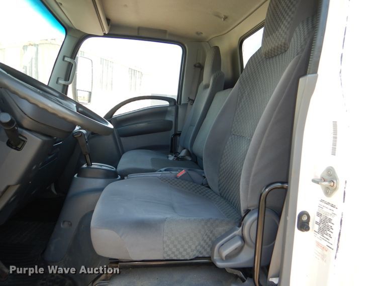 image for item DG4778 2012 Isuzu NPR box truck