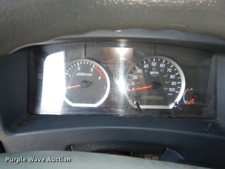 image for item DG4778 2012 Isuzu NPR box truck