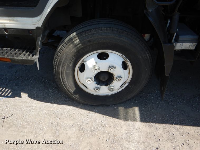 image for item DG4778 2012 Isuzu NPR box truck