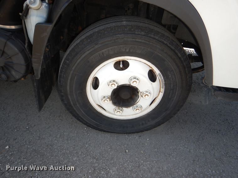 image for item DG4778 2012 Isuzu NPR box truck