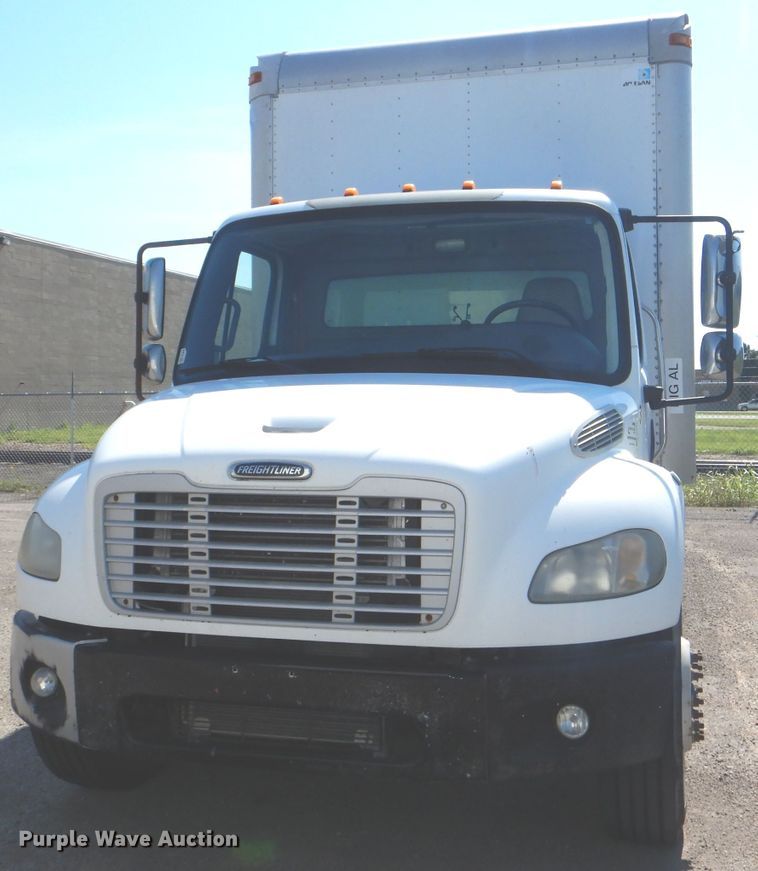 image for item DG4779 2006 Freightliner Business Class M2 box truck
