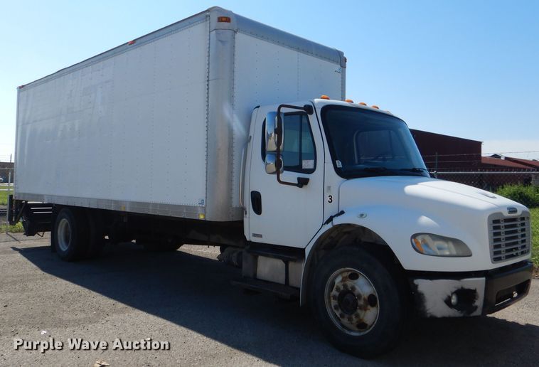 image for item DG4779 2006 Freightliner Business Class M2 box truck