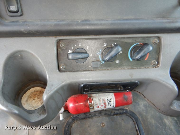 image for item DG4779 2006 Freightliner Business Class M2 box truck