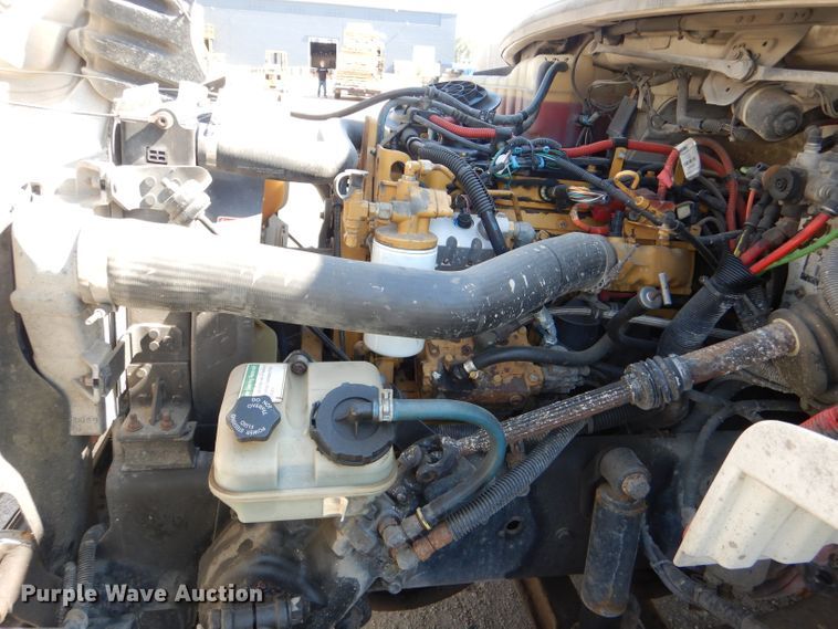 image for item DG4779 2006 Freightliner Business Class M2 box truck