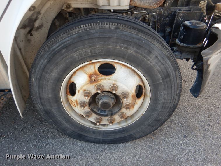 image for item DG4779 2006 Freightliner Business Class M2 box truck