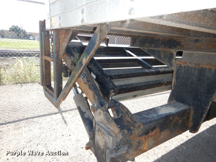 image for item DG4779 2006 Freightliner Business Class M2 box truck