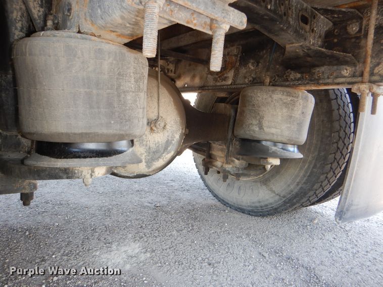 image for item DG4779 2006 Freightliner Business Class M2 box truck