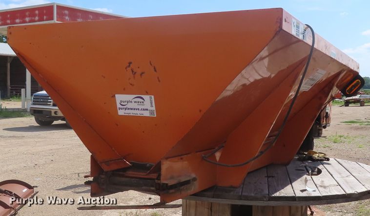 image for item DH0250 Henderson 8XMILD spreader