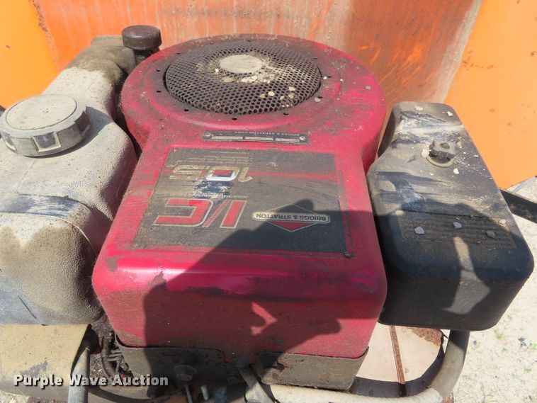 image for item DH0250 Henderson 8XMILD spreader