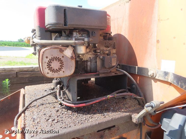 image for item DH0250 Henderson 8XMILD spreader