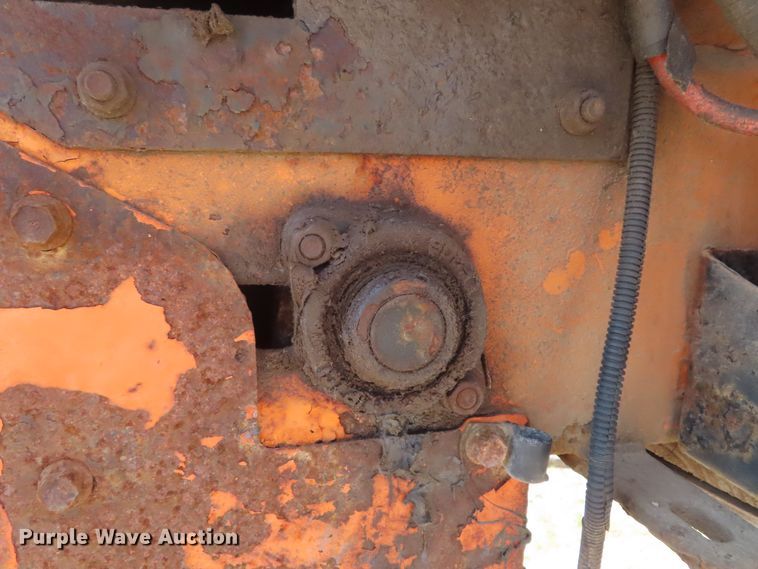 image for item DH0250 Henderson 8XMILD spreader