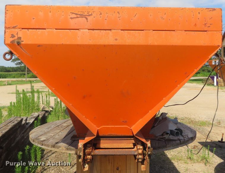 image for item DH0251 Swenson spreader