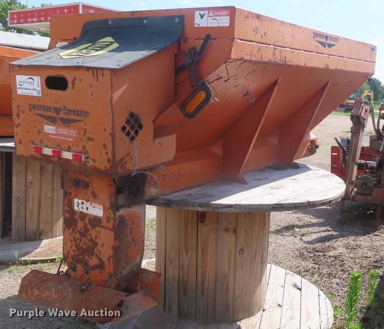 image for item DH0251 Swenson spreader