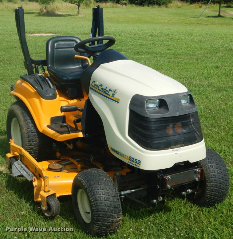 image for item DI2249 Cub Cadet 5252 lawn mower